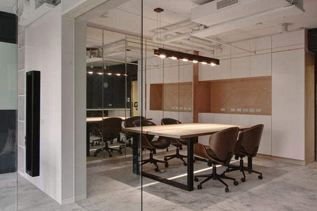 上海装修设计-小型loft风格办公室装修效果图